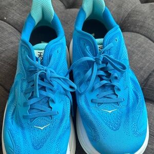 Hoka Clifton 10 Running Shoes.   Size 10.5